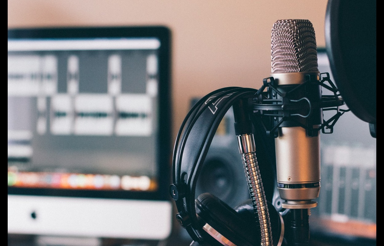 Discovering the Wonders of the Geekzilla Podcast: A Dive into Geek Culture