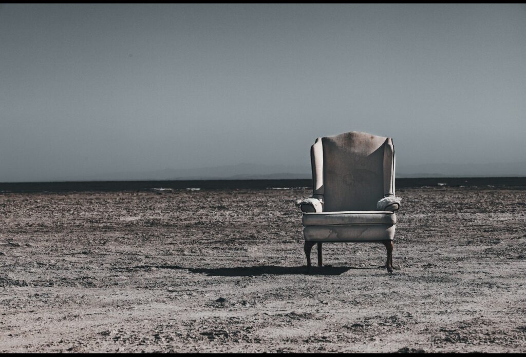 Tumbons, elegant folding armchairs for relaxing